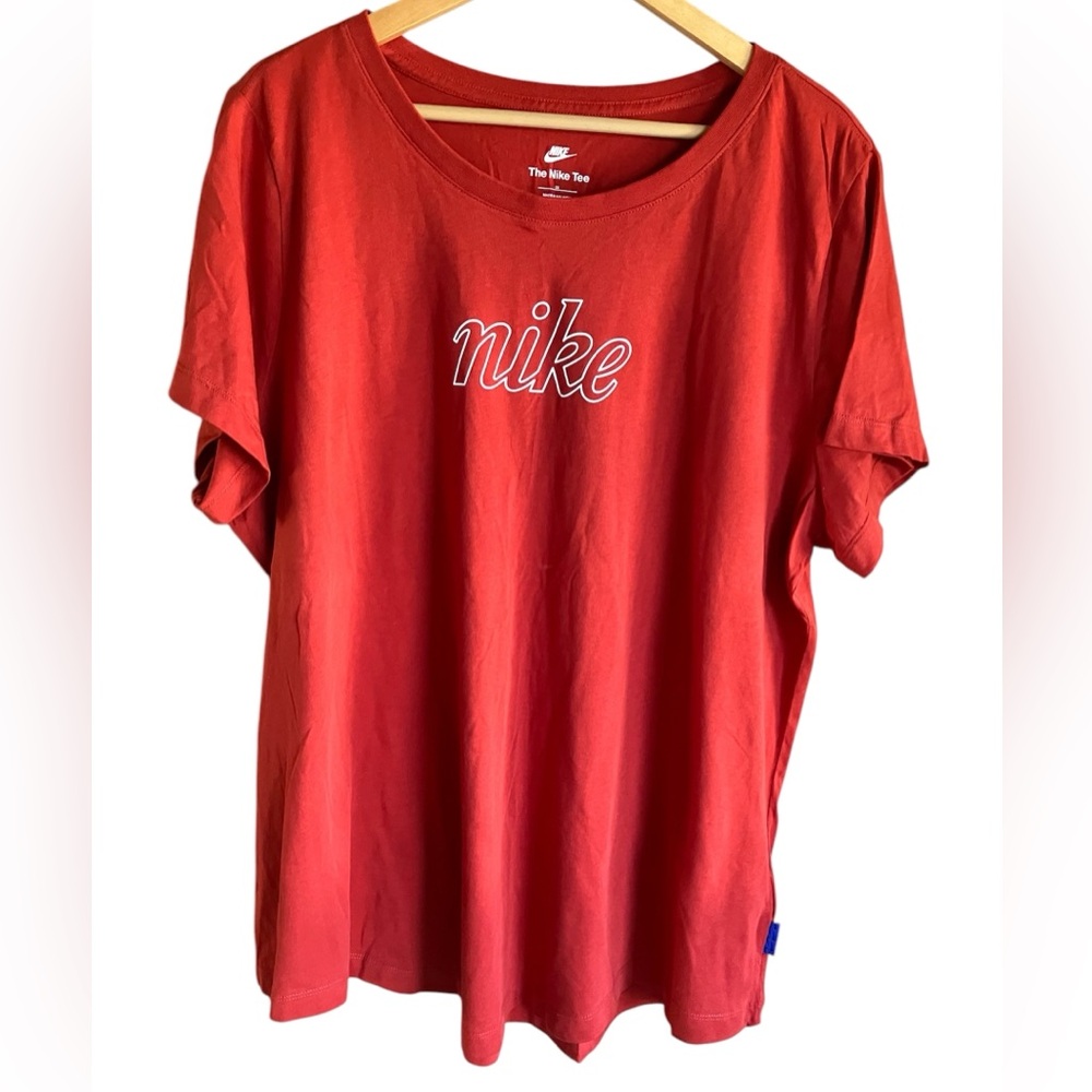 Women’s Nike Tee 2X